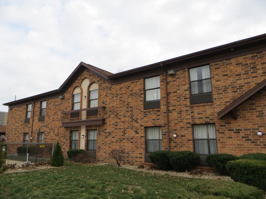 Homestyle Inn And Suites Springfield Exterior photo